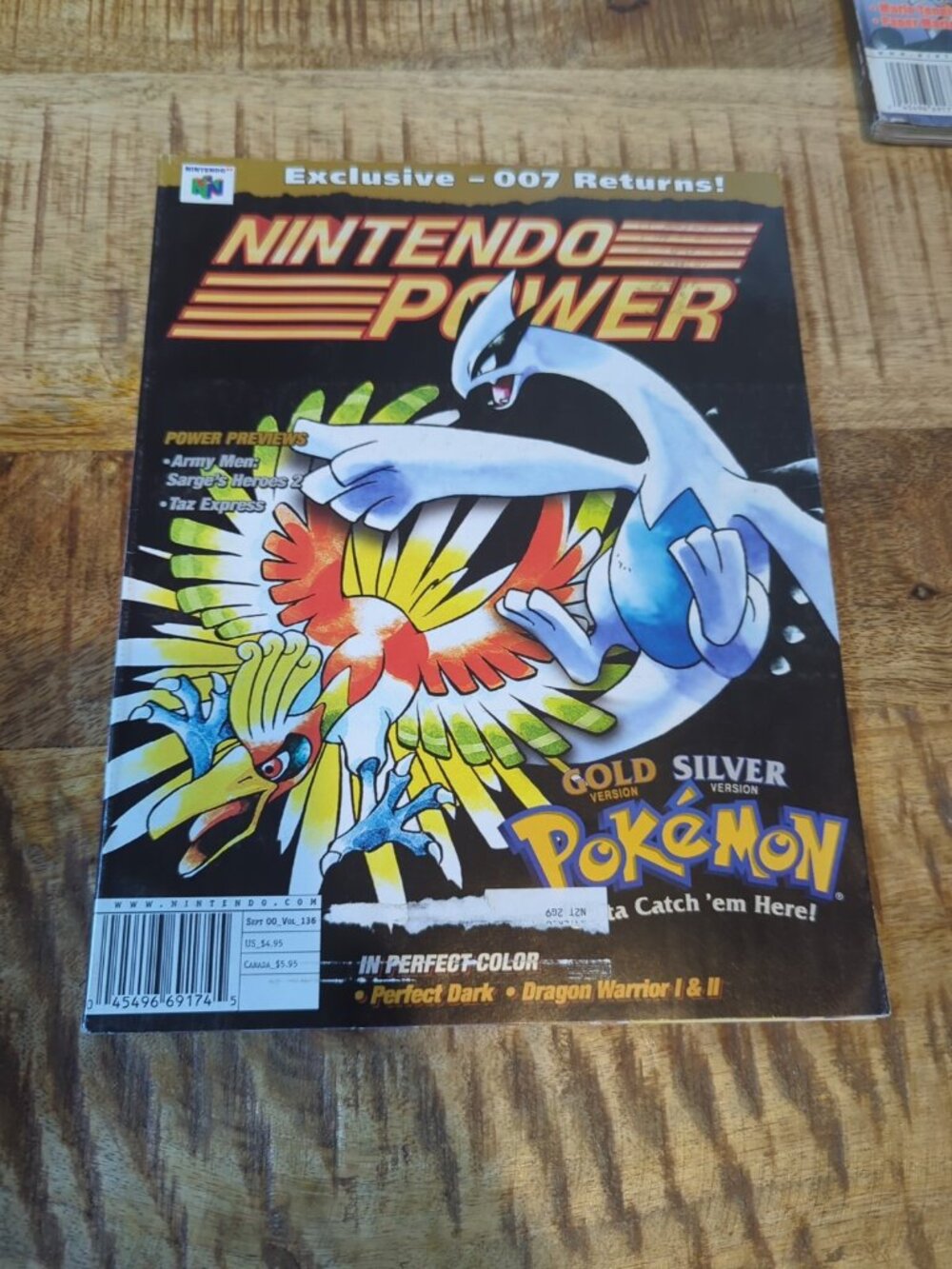 Nintendo Power Vol. 136Β PokΓ©mon Gold & Silver w/ Taz Express Poster Vintage